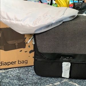 🆕 Nuna Diaper Bag